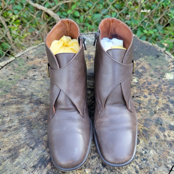Women Vintage Brown Short Ankle Booties By Talbots Size 7M/Women Leather Boots/ - Picture 3 of 10